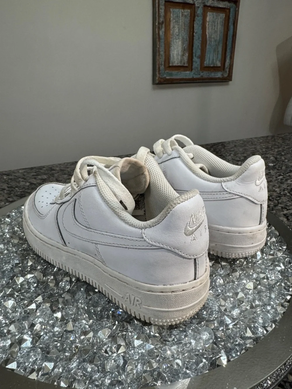Nike Air Force 1 Big Girl White Low-Top Leather Sneakers EUC 4.5Y